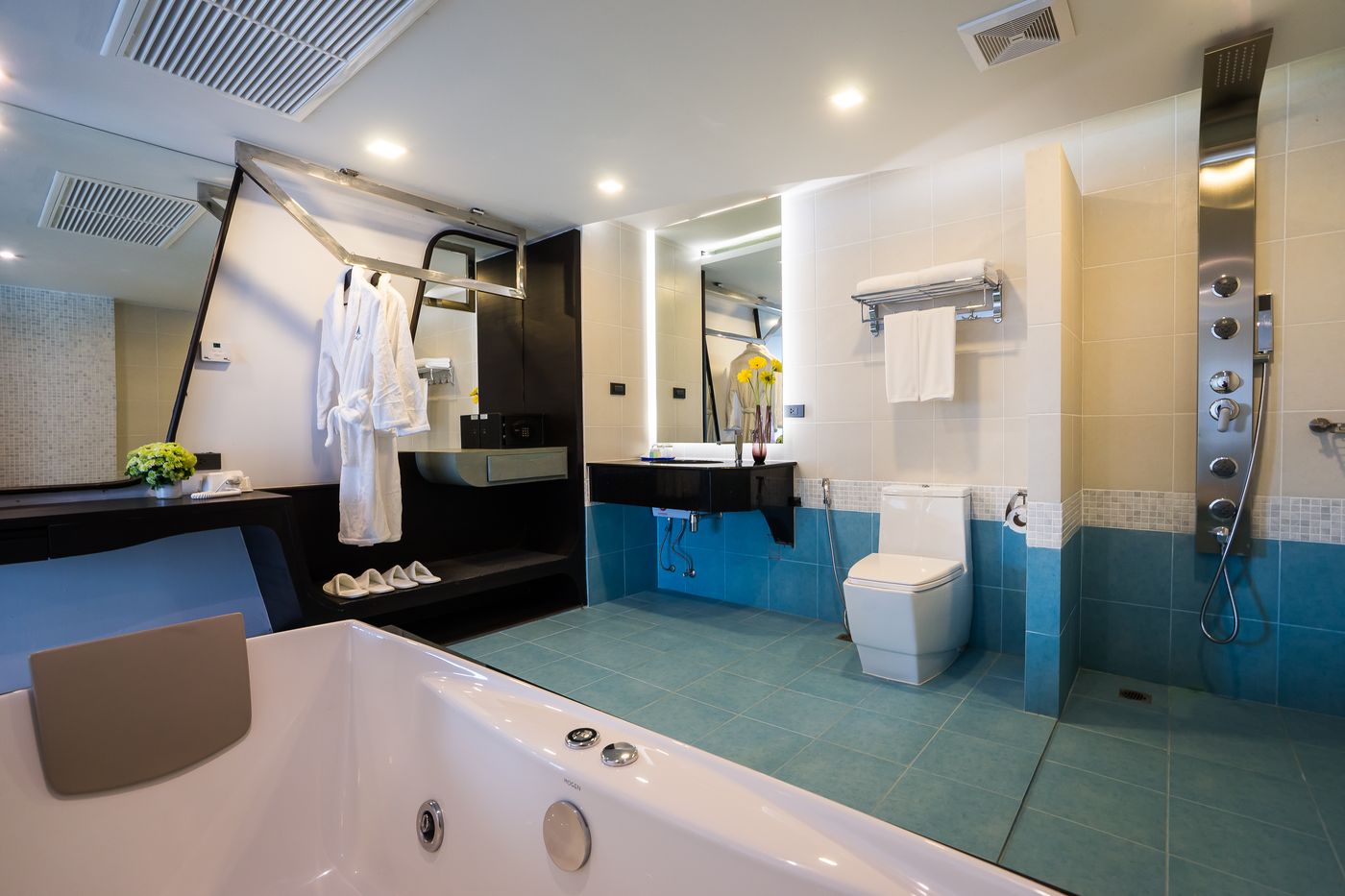 Jacuzzi bathroom