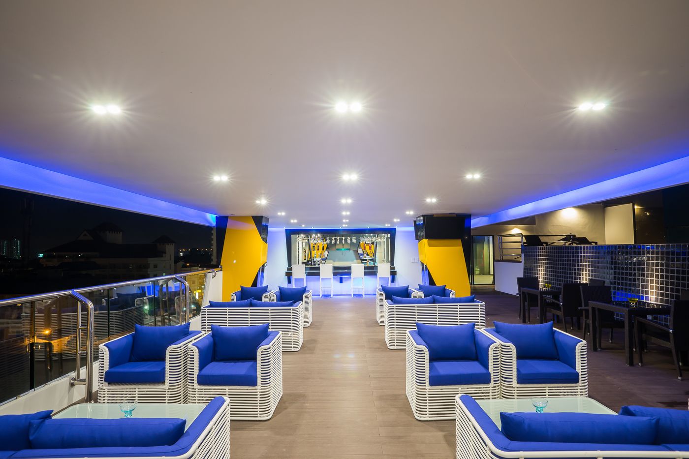Rooftop lounge