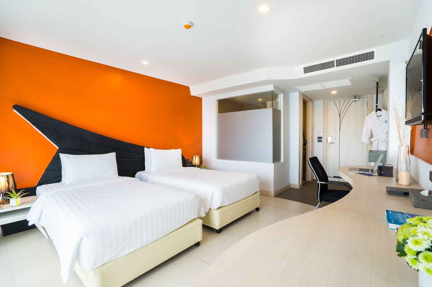 Deluxe King Room